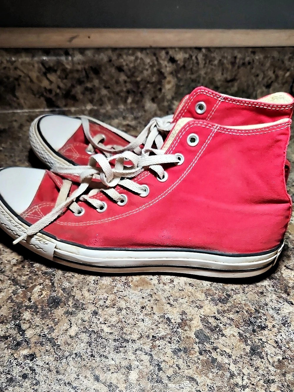 Converse Chuck Taylor All Star High Top Sneakers Red & White US 10 - Picture 3 of 7